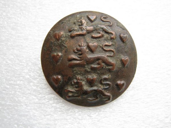 Antique Military tunic button of Denmark